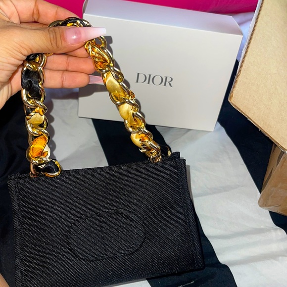 Dior hand bag/ cross body bag . Comes with a shoulder strap and packaged nicely. - Picture 1 of 4